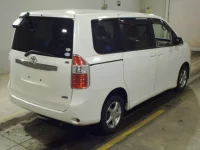 Toyota NOAH лот № 7098 оценка RA  с аукциона в Японии 1