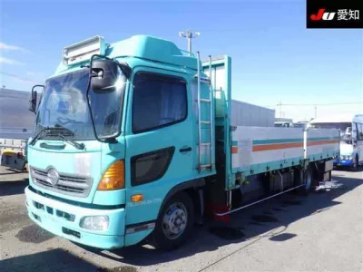 Hino TRUCK