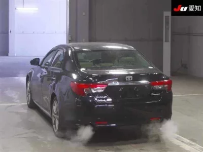 Toyota MARK X  с аукциона в Японии