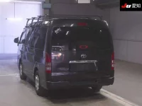 Toyota HIACE VAN лот № 4110 оценка 3.5  с аукциона в Японии 1