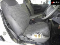 Toyota HIACE VAN лот № 7005 оценка R  с аукциона в Японии 5