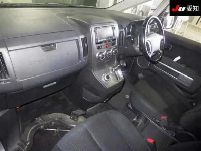Mitsubishi DELICA D5  с аукциона в Японии
