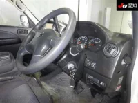 Nissan CARAVAN VAN лот № 20040 оценка 3.5  с аукциона в Японии 4