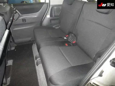 Mitsubishi DELICA D2