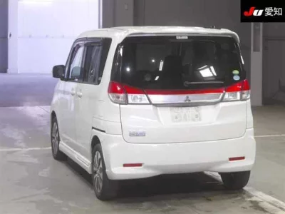 Mitsubishi DELICA D2