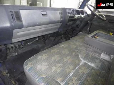 Mazda TITAN  с аукциона в Японии