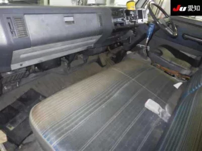 Mazda TITAN  с аукциона в Японии