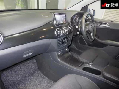 Mercedes-Benz B CLASS