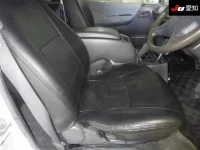 Toyota HIACE VAN лот № 20032 оценка 3.5  с аукциона в Японии 5