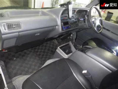 Toyota HIACE VAN  с аукциона в Японии
