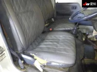 Toyota HIACE TRUCK лот № 7008 оценка 3.5  с аукциона в Японии 5