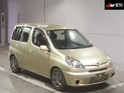 Toyota FUNCARGO  с аукциона в Японии
