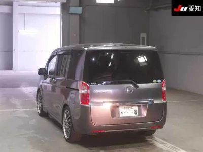 Honda STEP WAGON  с аукциона в Японии