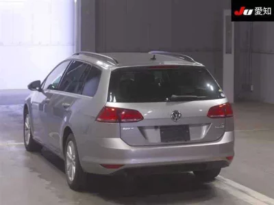 Volkswagen GOLF VARIANT