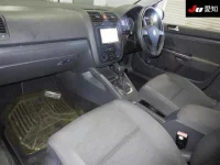 Volkswagen GOLF лот № 30413 оценка 3.5  с аукциона в Японии 2