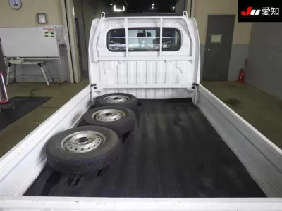 Suzuki CARRY TRUCK  с аукциона в Японии