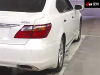 Lexus LS лот № 30199 оценка R  с аукциона в Японии 7