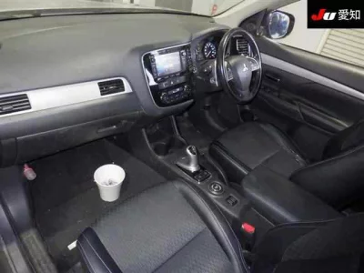 Mitsubishi OUTLANDER PHEV