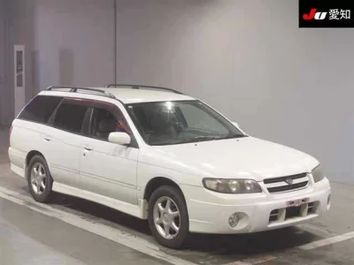 Nissan AVENIR WAGON