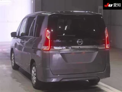 Nissan SERENA  с аукциона в Японии