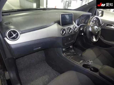 Mercedes-Benz B CLASS