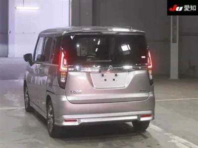 Mitsubishi DELICA D2