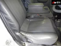 Mazda BONGO VAN лот № 20015 оценка 3.5  с аукциона в Японии 5