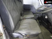 Toyota DYNA лот № 8004 оценка 3  с аукциона в Японии 5