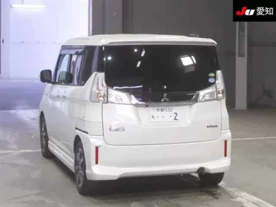 Mitsubishi DELICA D2