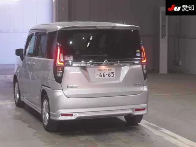 Mitsubishi DELICA D2