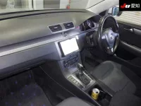 Volkswagen PASSAT VARIANT лот № 30125 оценка 4  с аукциона в Японии 2