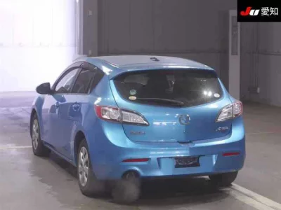 Mazda AXELA  с аукциона в Японии