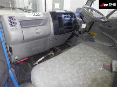 Toyota DYNA  с аукциона в Японии