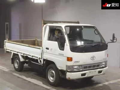 Toyota DYNA  с аукциона в Японии