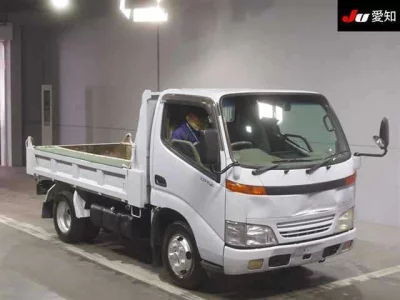 Toyota DYNA  с аукциона в Японии