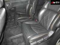 Nissan ELGRAND лот № 30303 оценка 3.5  с аукциона в Японии 2