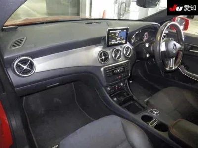 Mercedes-Benz CLA CLASS