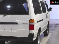 Toyota HIACE VAN лот № 4302 оценка 3.5  с аукциона в Японии 7