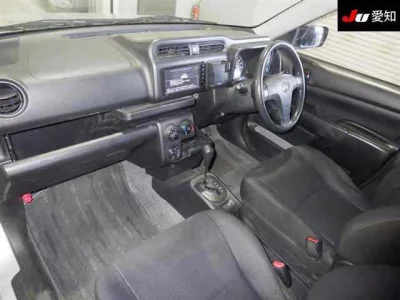 Toyota SUCCEED  с аукциона в Японии