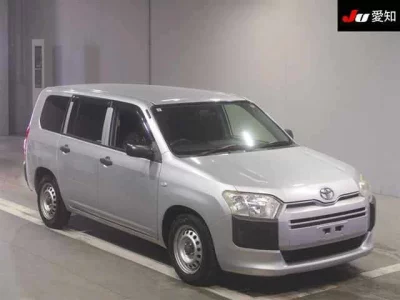 Toyota SUCCEED  с аукциона в Японии