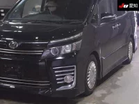 Toyota VOXY лот № 30281 оценка 3.5  с аукциона в Японии 6