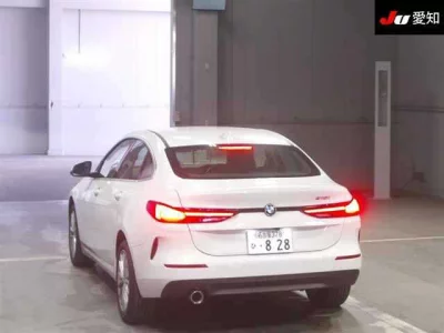 BMW 2-Series  с аукциона в Японии