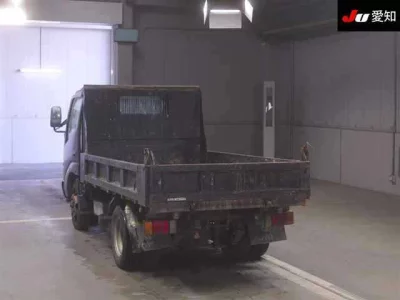 Toyota DYNA  с аукциона в Японии