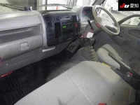 Toyota DYNA лот № 8041 оценка 3.5  с аукциона в Японии 2