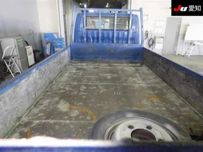 Toyota DYNA  с аукциона в Японии