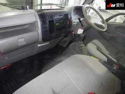 Toyota DYNA  с аукциона в Японии