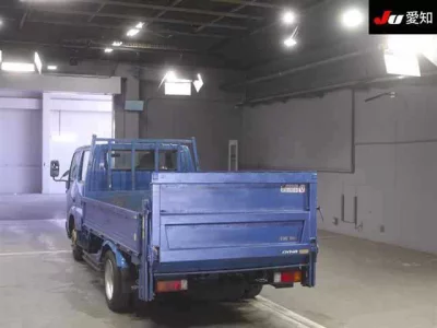 Toyota DYNA  с аукциона в Японии