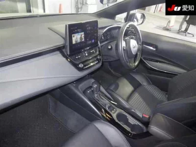 Toyota COROLLA TOURING  с аукциона в Японии