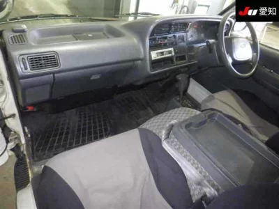 Toyota HIACE VAN  с аукциона в Японии