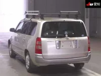 Toyota SUCCEED лот № 30304 оценка 3  с аукциона в Японии 1